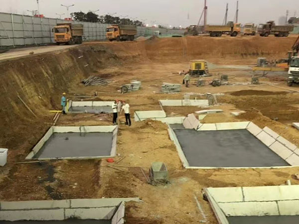 輕質隔墻板批發(fā)，輕質隔墻板廠家，水泥輕質隔墻板批發(fā)